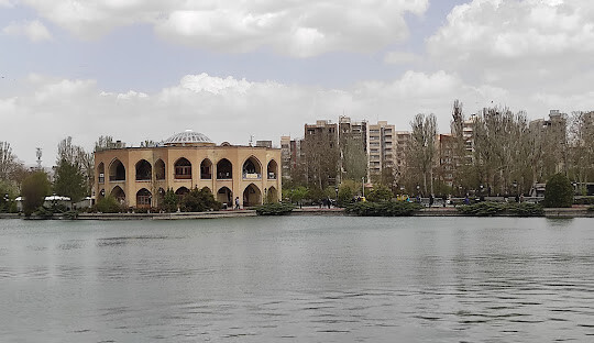 سایبان برقی در آذربایجان شرقی