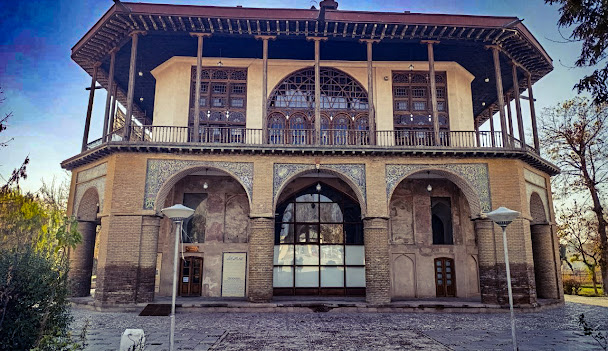 سایبان برقی در تاکستان قزوین