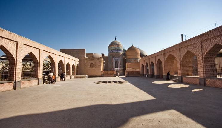 سایه بان مغازه در اردبیل