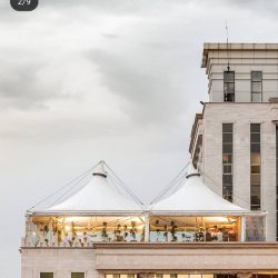 سایبان پارکینگ ثابت برای محافظت از خودرو در ویلا